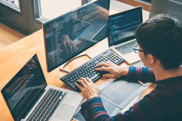 Program Structure for Computer Science in Malaysia
